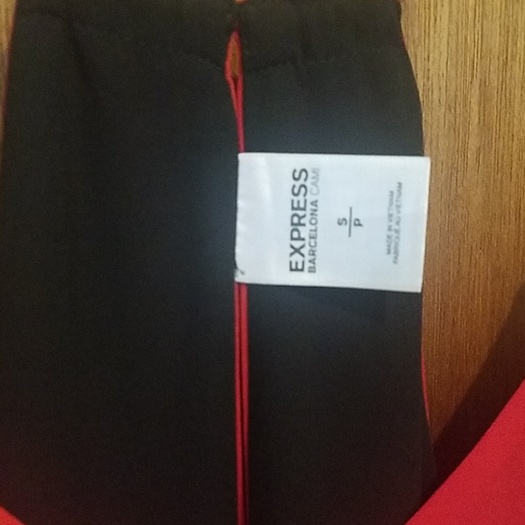 Express Reversable Spagetti Strap Tank - Picture 2 of 4